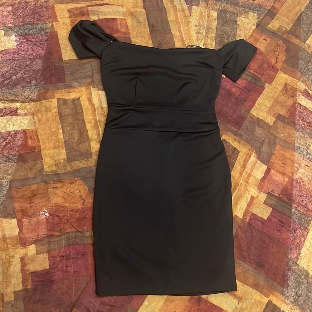 NEVER WORN! Off the shoulder party dress